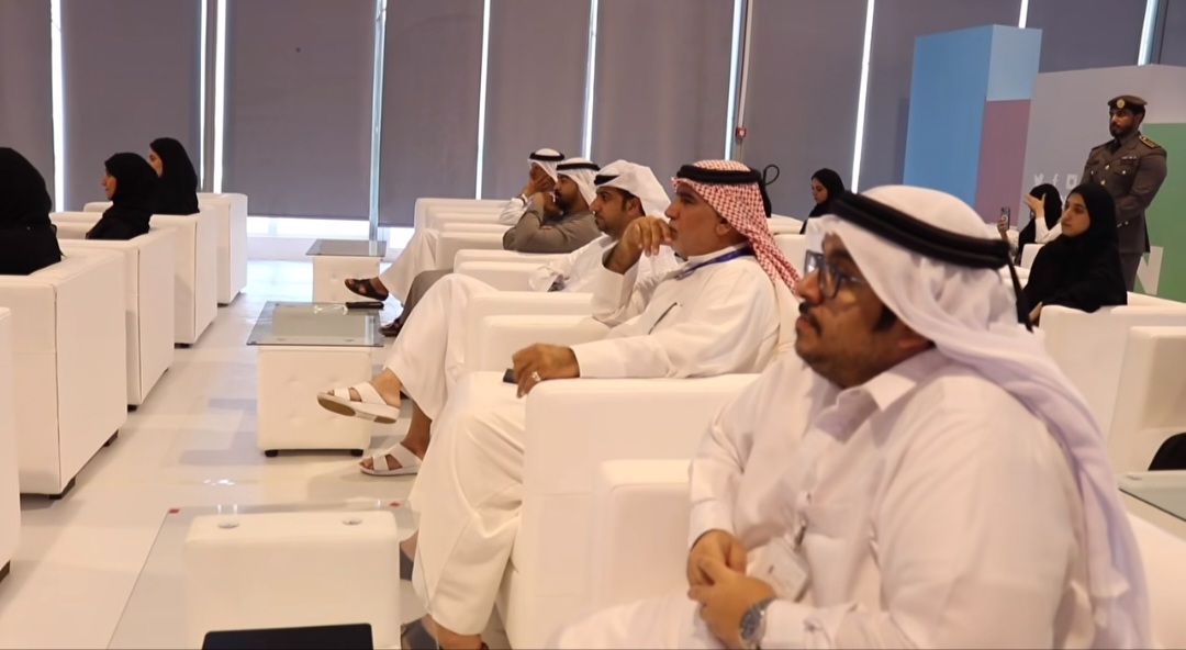 You are currently viewing مشاركة دائرة الموارد البشرية بتقديم ورش ابتكارية في معرض الابتكار 2024